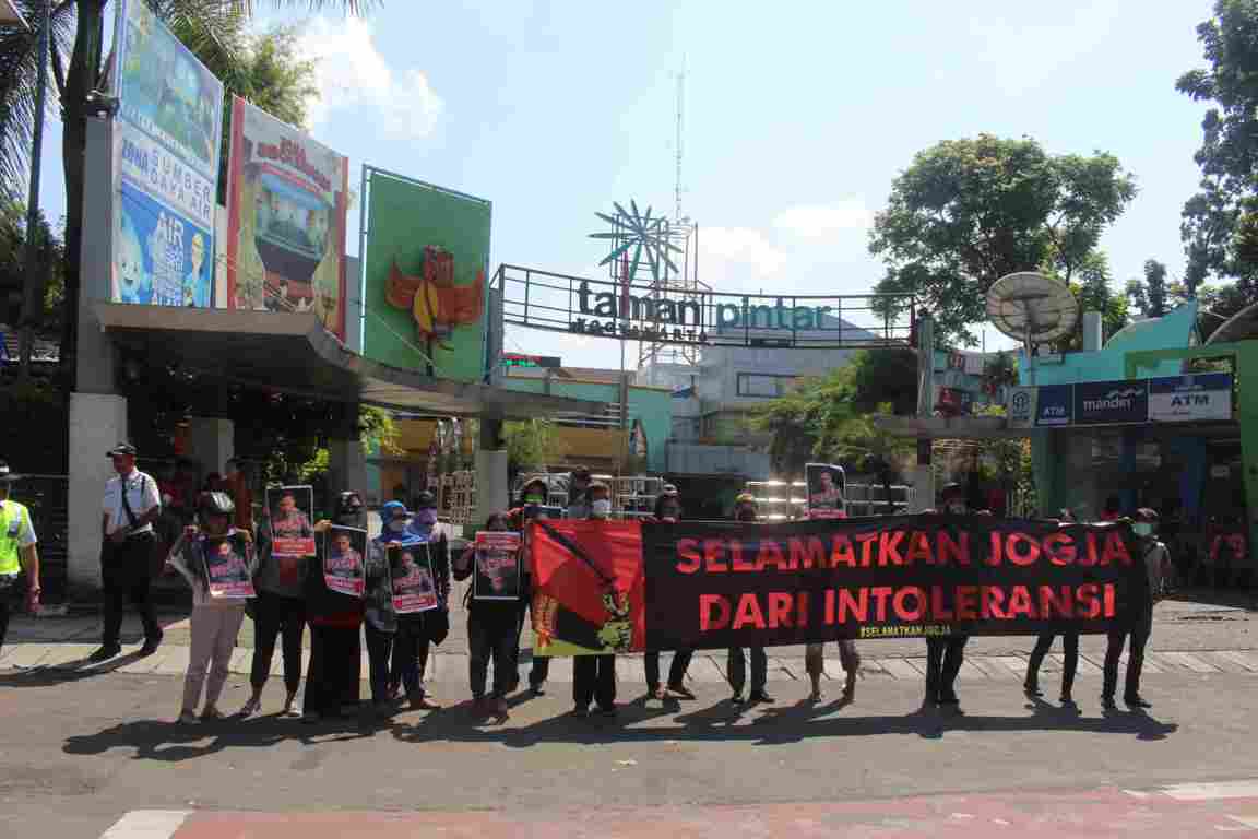 aksi gerakan warga selamatkan jogja 10 mei 2016